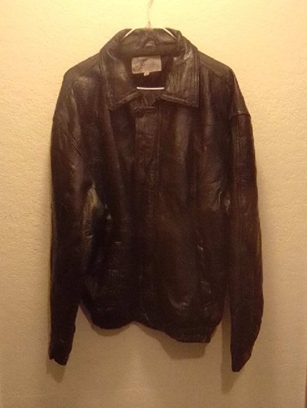 Men's Black Leather Bomber Jacket - Classic Zip Front